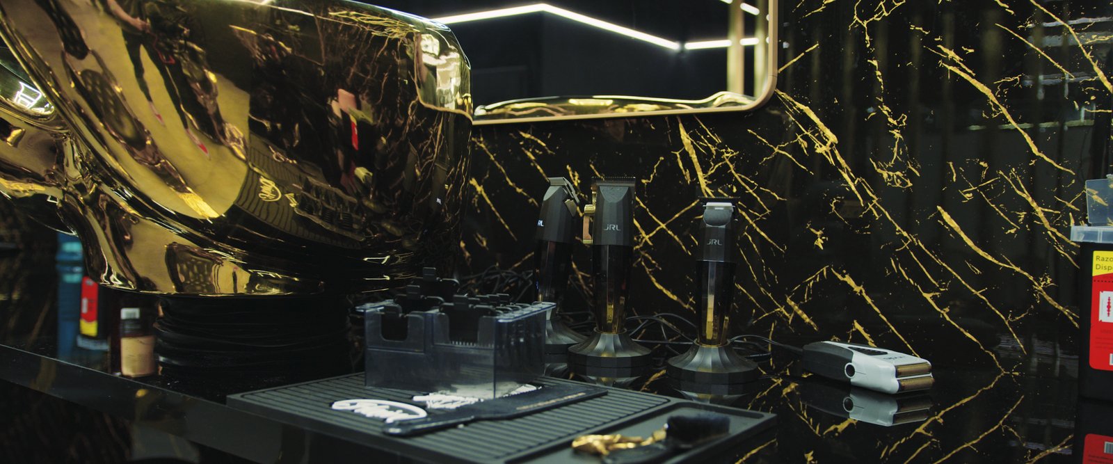 Best Barber & Exclusive Garage